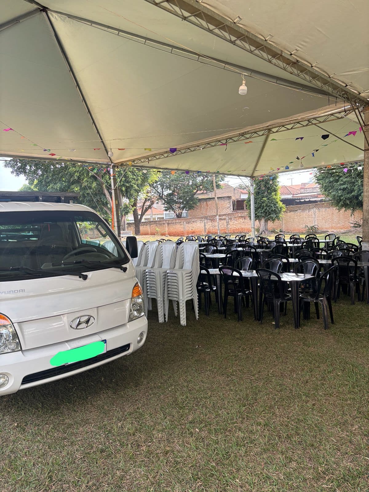 Mesas e cadeiras para aluguel - Imagem 4