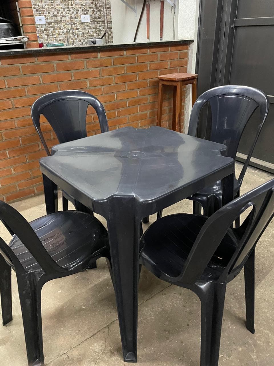 Mesas e cadeiras para aluguel - Imagem 8